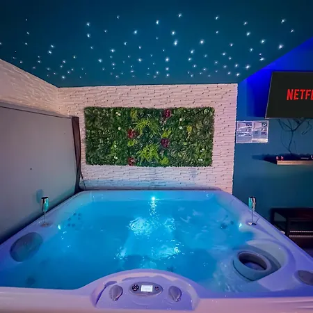 & - Jacuzzi - Netflix - Metro - Wifi *